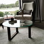 Hanah Home Mesa de Centro Redonda de Madera Maciza y Cristal Templado Nogal